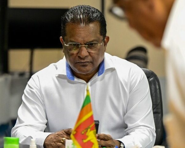 ක්‍රිකට් ඉදිරිය ගැන යෝජනා කිරීමට ඇමැති කමිටුවක්