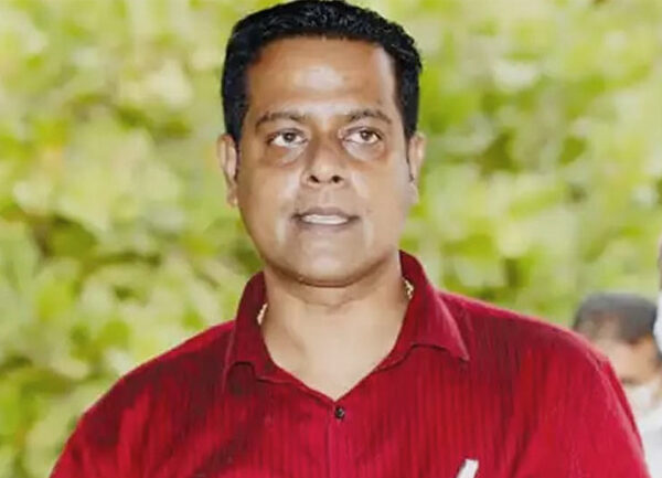 ඇමතිවරු දුවන්නෙත් හරි අමාරුවෙන්