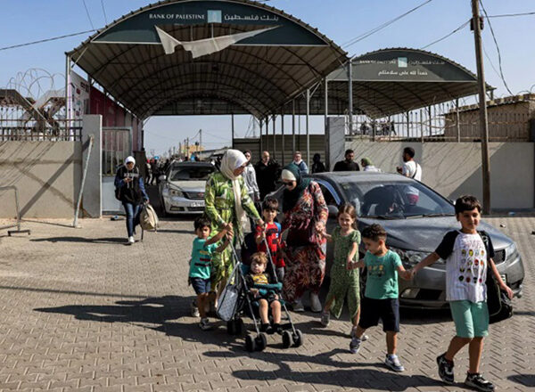 ගාසා තීරයේ සිටි ශ්‍රී ලාංකිකයෝ 11 කටුනායකට එති.