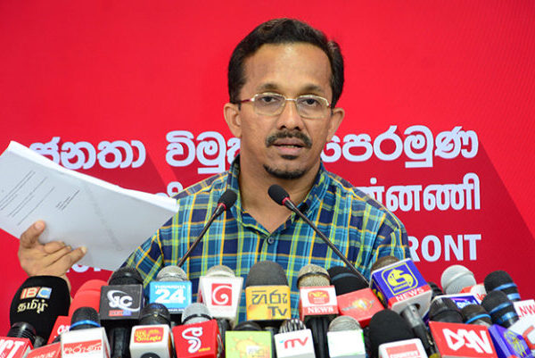 බඩු මිල අඩු කරන්නේ ඡන්දය නිසා